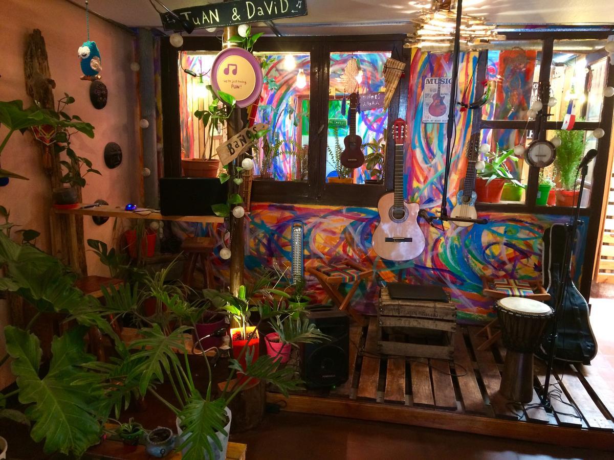La Puerta Verde Hostel & Bar Humahuaca Exterior foto